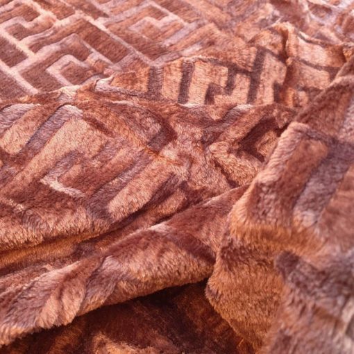 Barna Plüss Pléd Ágytakaró 150 x 200 cm