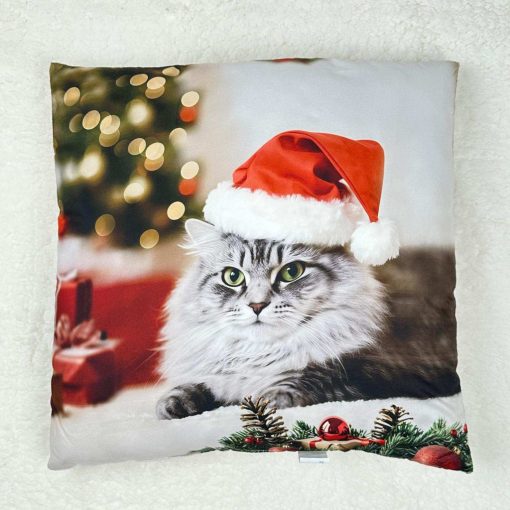 Karácsonyi díszpárna – Cica Mikulássapkában