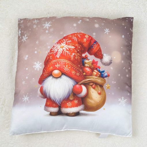 Karácsonyi díszpárna – Piros manó ajándékzsákkal 40×40 cm