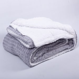 Filisz szürke bárányos puha pléd ágytakaró